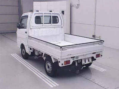 NISSAN NT100 CLIPPER