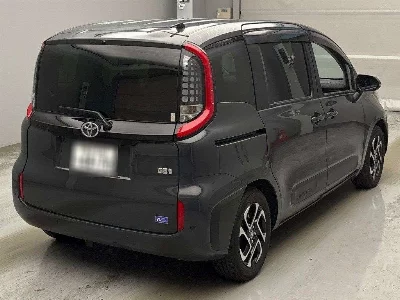 Toyota Sienta
