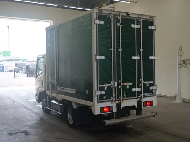 Isuzu Elf  с аукциона в Японии