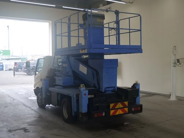 Hino Dutro  с аукциона в Японии
