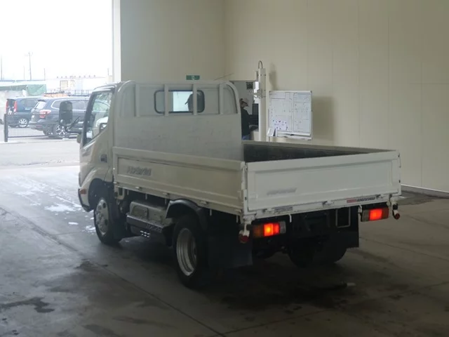 Hino Dutro  с аукциона в Японии