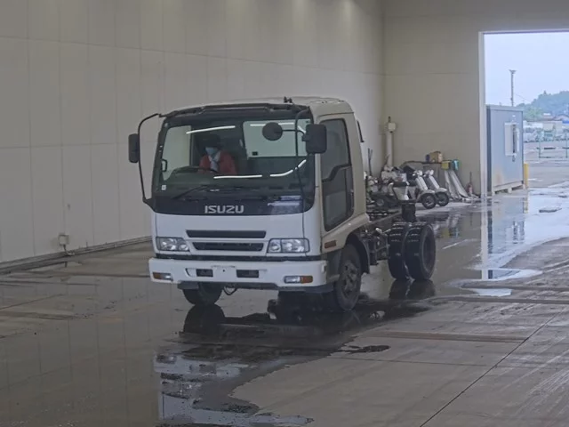 Isuzu Forward  с аукциона в Японии
