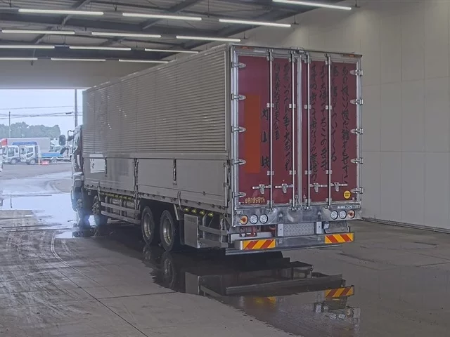 Hino Profia  с аукциона в Японии
