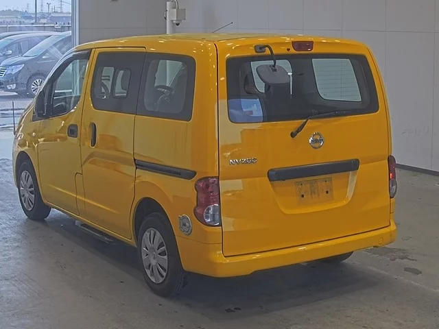 Nissan NV200  с аукциона в Японии