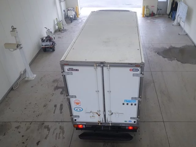 Mitsubishi Fuso Canter  с аукциона в Японии
