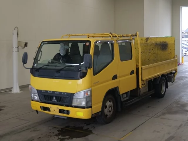 Mitsubishi Fuso Canter  с аукциона в Японии