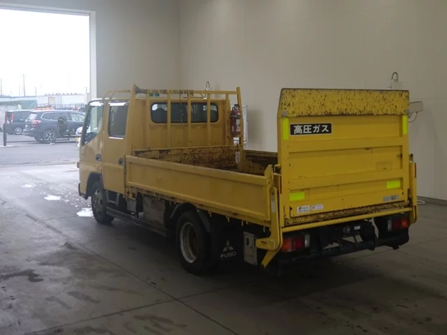Mitsubishi Fuso Canter  с аукциона в Японии