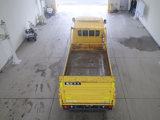 Mitsubishi Fuso Canter  с аукциона в Японии