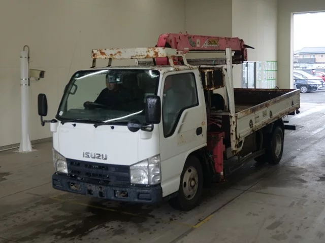 Isuzu Elf  с аукциона в Японии