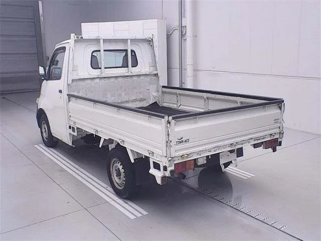 Toyota TownAce  с аукциона в Японии