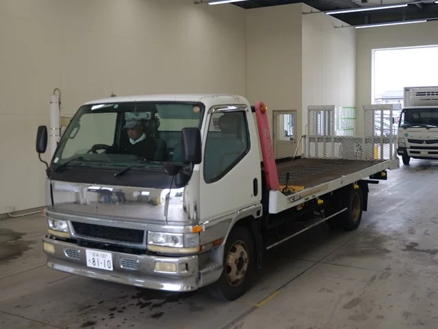 Mitsubishi Fuso Canter  с аукциона в Японии