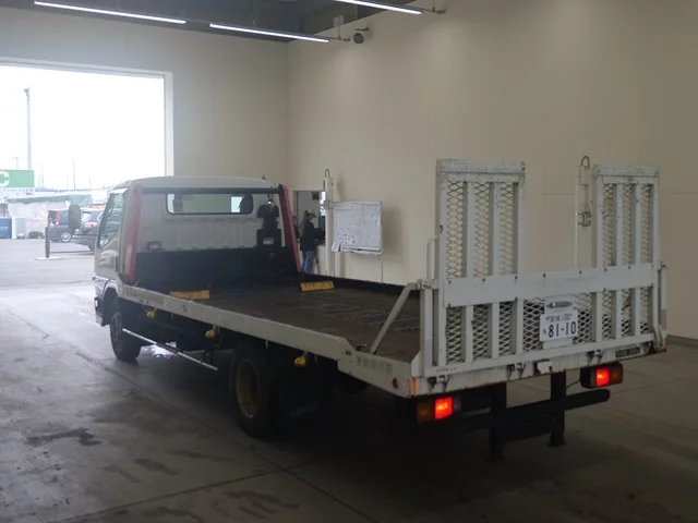 Mitsubishi Fuso Canter  с аукциона в Японии