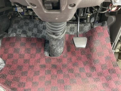 MITSUBISHI CANTER