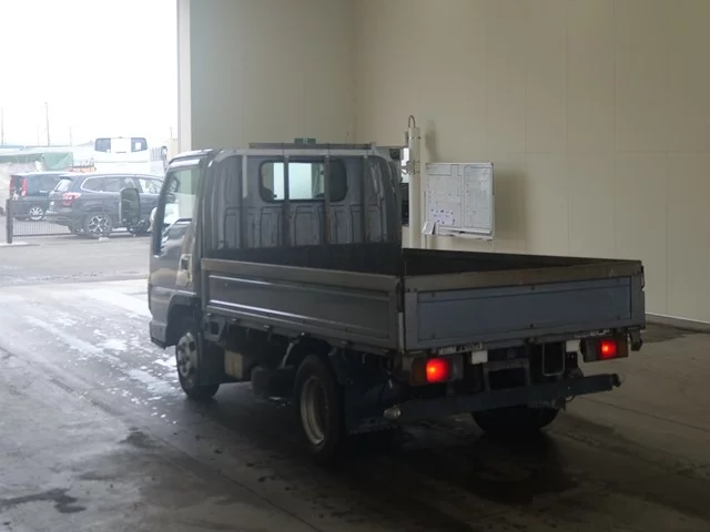 Isuzu Elf  с аукциона в Японии