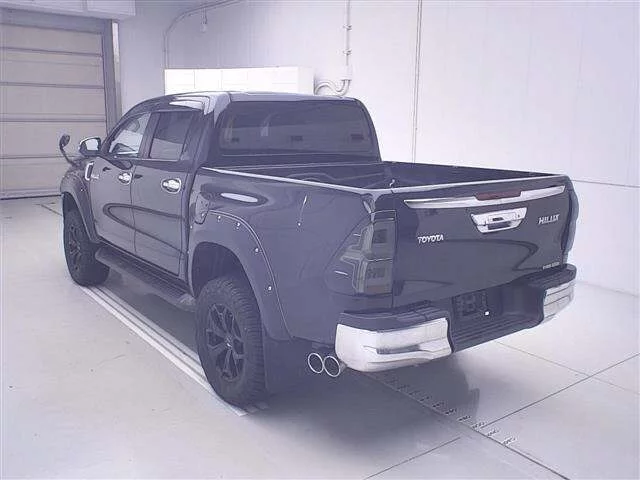 Toyota Hilux  с аукциона в Японии