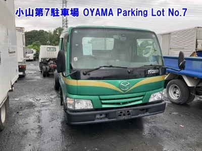 Mazda Titan