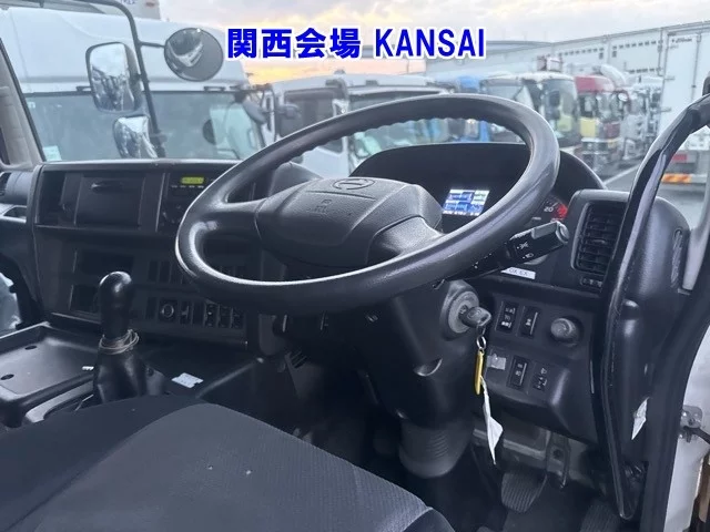 Hino Profia  с аукциона в Японии