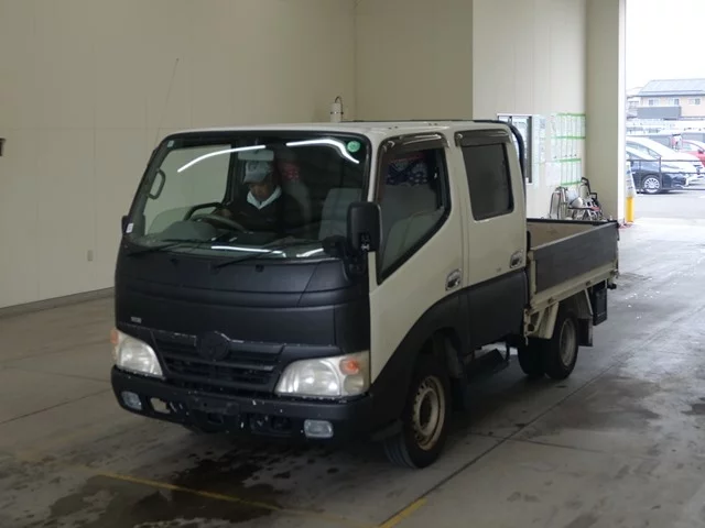 Toyota ToyoAce  с аукциона в Японии