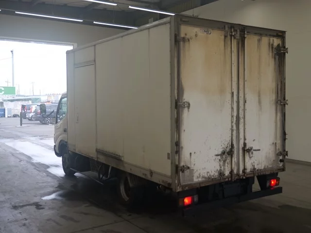 Hino Dutro  с аукциона в Японии