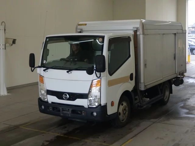 Nissan Atlas  с аукциона в Японии