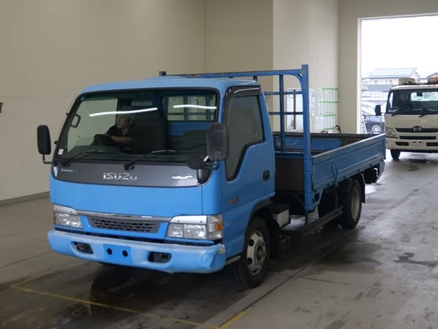 Isuzu Elf  с аукциона в Японии