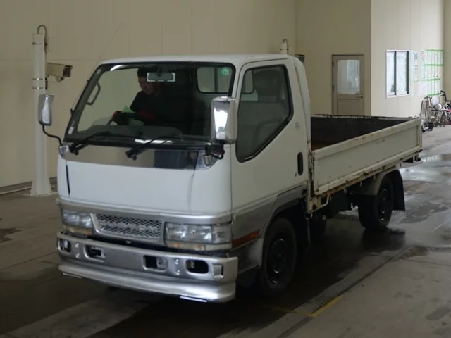 Mitsubishi Fuso Canter  с аукциона в Японии