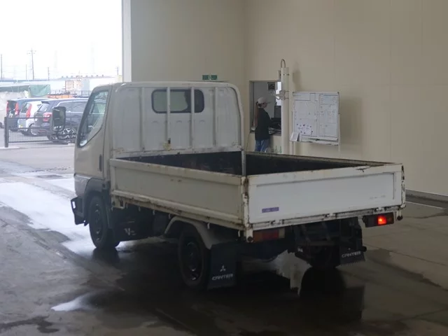 Mitsubishi Fuso Canter  с аукциона в Японии