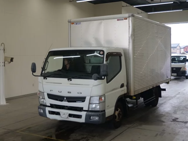 Mitsubishi Fuso Canter  с аукциона в Японии