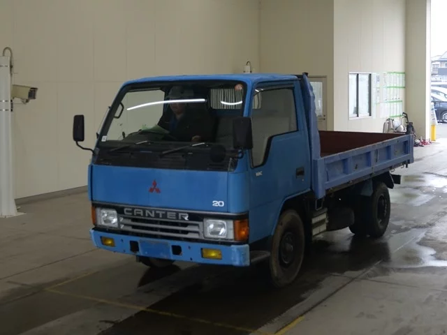 Mitsubishi Fuso Canter  с аукциона в Японии