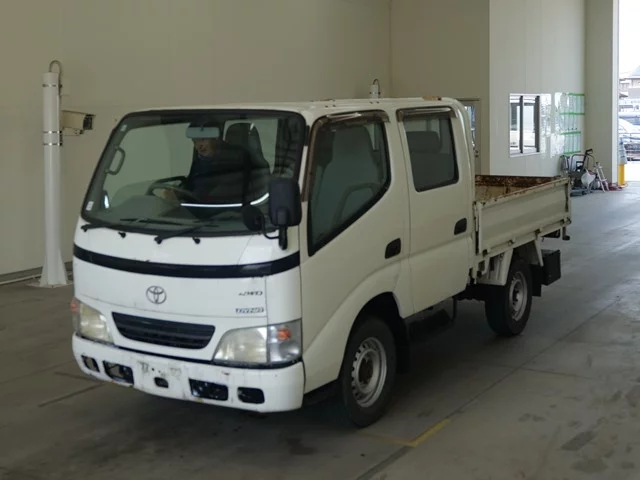 Toyota Dyna  с аукциона в Японии
