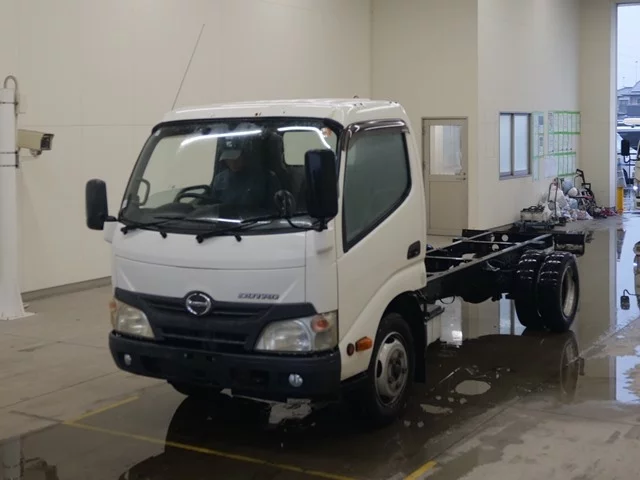 Hino Dutro  с аукциона в Японии