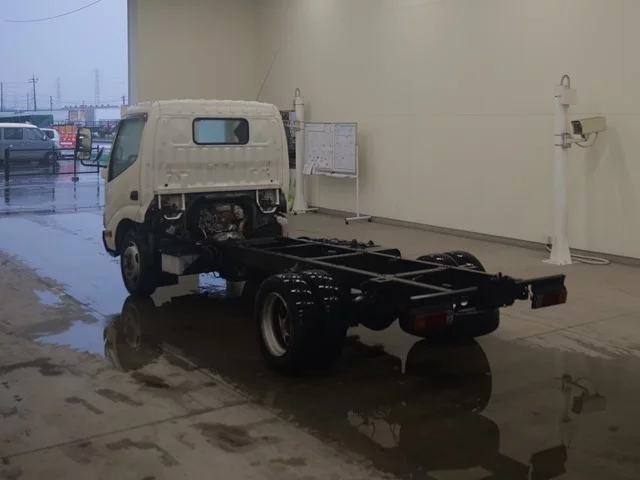 Hino Dutro  с аукциона в Японии
