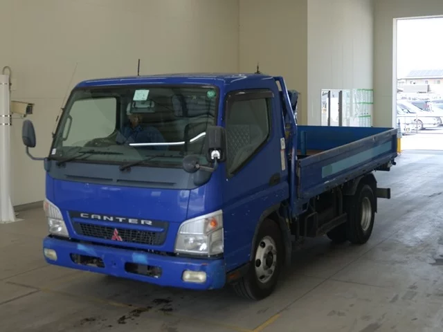Mitsubishi Fuso Canter  с аукциона в Японии