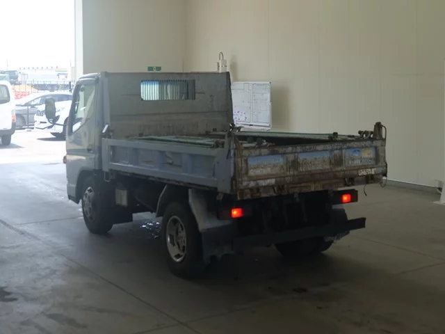 Mitsubishi Fuso Canter  с аукциона в Японии