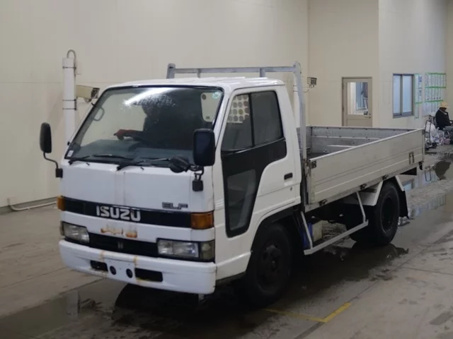 Isuzu Elf  с аукциона в Японии