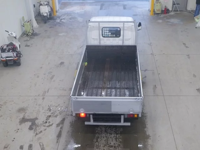 Isuzu Elf  с аукциона в Японии