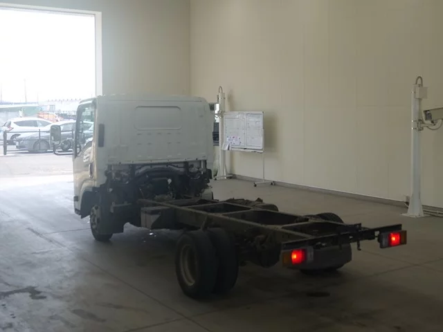 Isuzu Elf  с аукциона в Японии