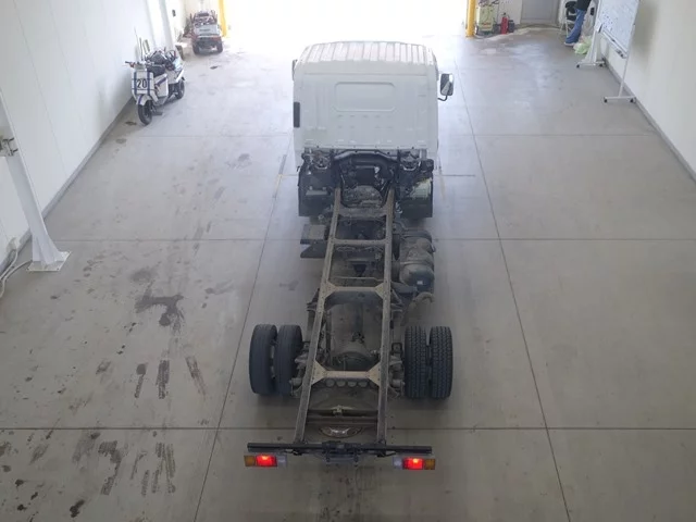 Isuzu Elf  с аукциона в Японии