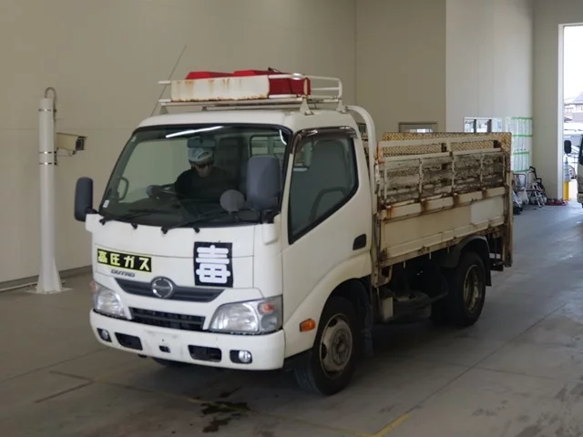 Hino Dutro  с аукциона в Японии