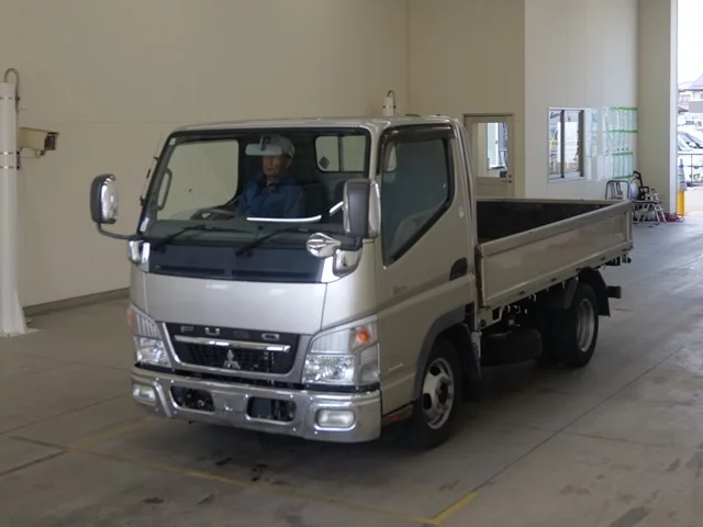 Mitsubishi Fuso Canter  с аукциона в Японии