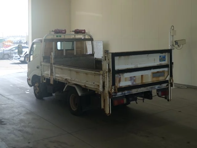 Toyota Dyna  с аукциона в Японии