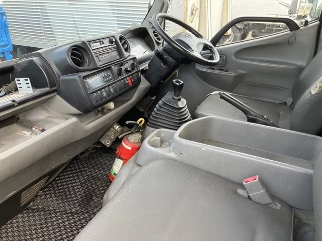 Toyota Dyna  с аукциона в Японии