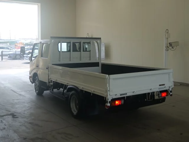 Toyota Dyna  с аукциона в Японии