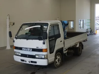 Isuzu ELF