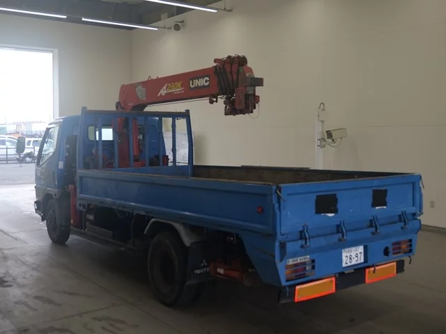 Mitsubishi Fuso Canter  с аукциона в Японии