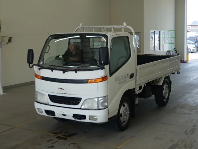 Toyota Dyna  с аукциона в Японии