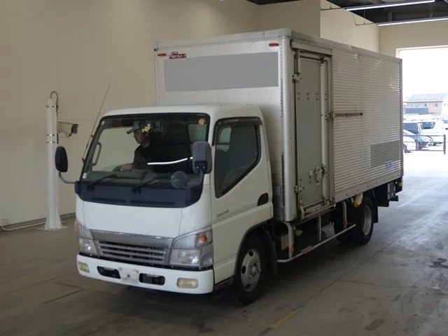 Mitsubishi Fuso Canter  с аукциона в Японии
