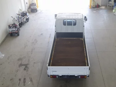 Mazda Titan