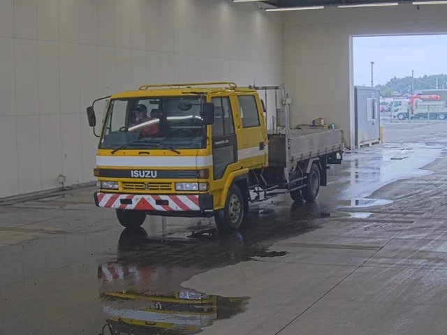 Isuzu Forward  с аукциона в Японии