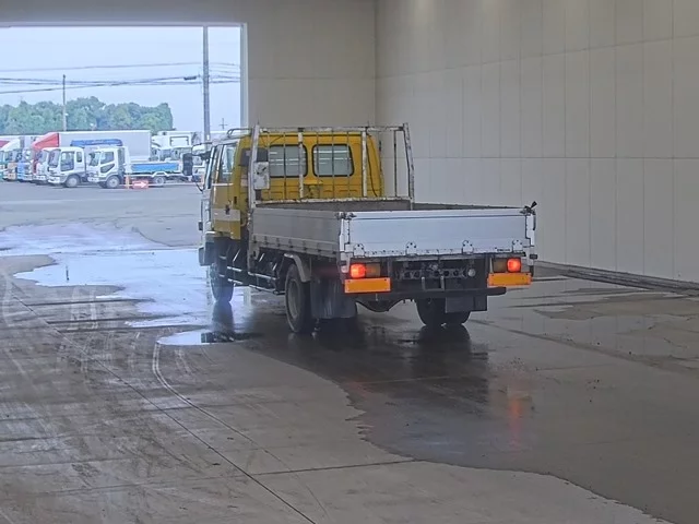 Isuzu Forward  с аукциона в Японии